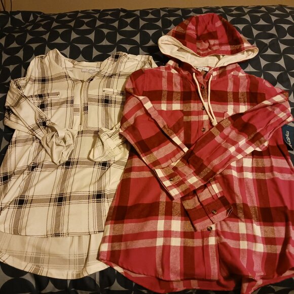 Pair of plaid shirts (never worn) - Picture 1 of 7